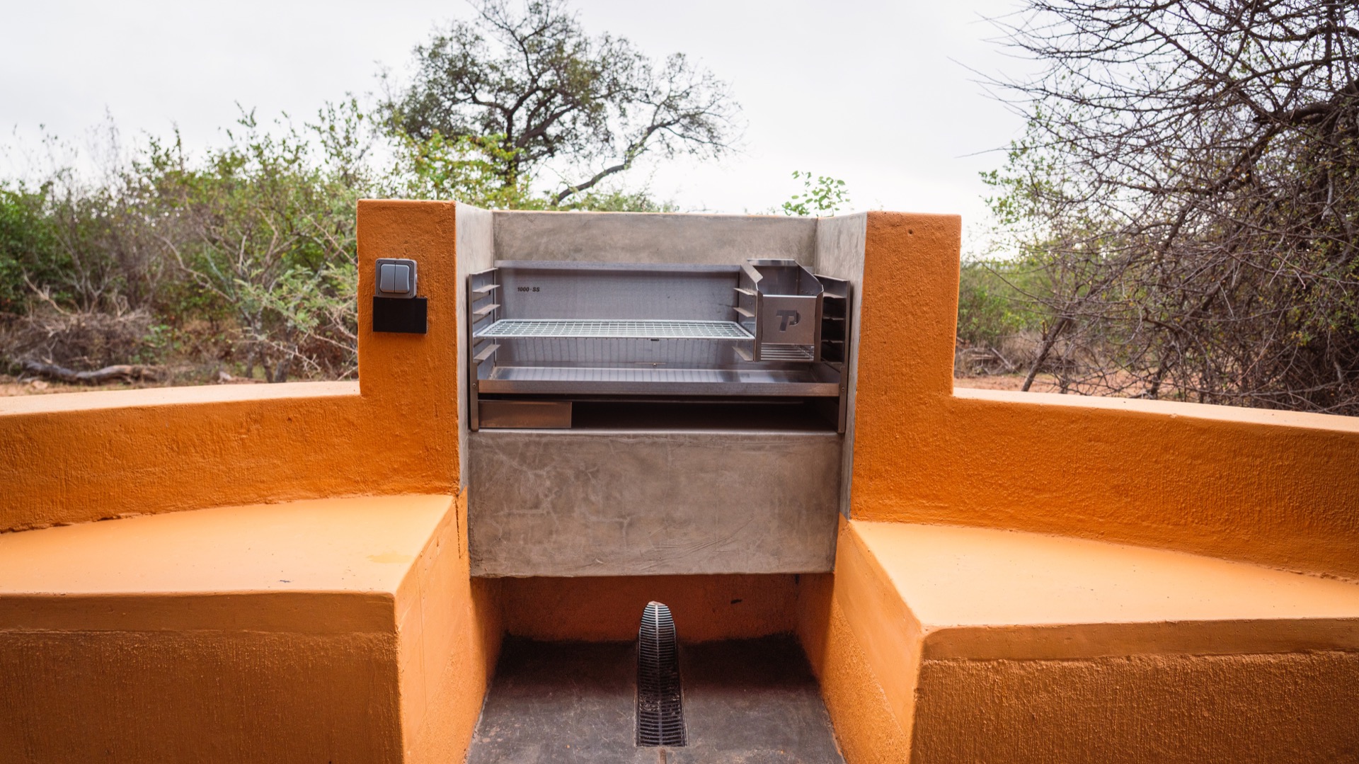 Built-in braai set into the patio wall